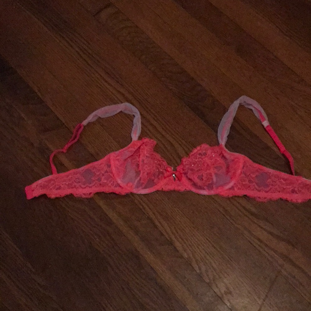 Victoria’s Secret 34b Very Sexy Demi bra